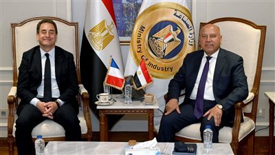 كامل الوزير: التعاون مع فرنسا في تدريب الكوادر وصناعة الوحدات المتحركة للمترو نموذج يحتذى به
