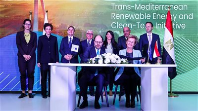 مصر والاتحاد الأوروبي يوقعان منحة بـ90 مليون يورو لدعم الطاقة المتجددة