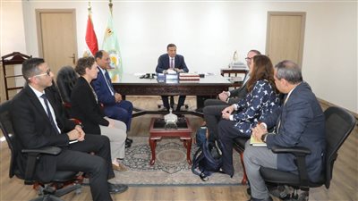 «الزراعة» تدعو الشركات الدنماركية لضخ استثمارات جديدة في المزارع الحديثة