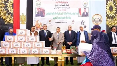 قبل رمضان.. “الزراعة” توزع 2000 كرتونة غذائية على الأسر الأولى بالرعاية بمطروح