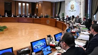 تحويلات المصريين بالخارج تقفز 42.5% خلال 11 شهرًا وتدعم الاقتصاد