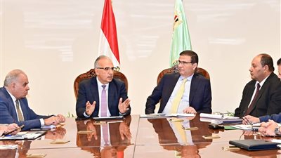 اجتماع تنسيقي بين الزراعة والري لمتابعة مشروع رقمنة المساقي الخاصة