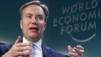 استقالة الرئيس التنفيذي لمنتدى دافوس عقب كشف علاقاته بإبستين