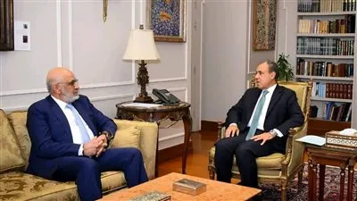 وزير الخارجية يبحث مع مسؤولي البنك الدولي سبل تعزيز التعاون