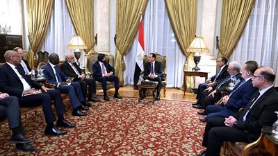 مدبولي يستعرض إنجازات الإصلاح الاقتصادي ومبادرة 