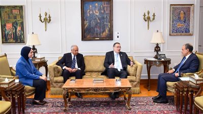 وزير الخارجية يستقبل رئيس الجهاز المركزي للتنظيم والإدارة لتطوير الأداء المؤسسي