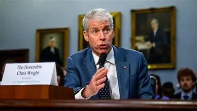 وزير الطاقة الأمريكي يتوقع تراجع أسعار الوقود .. ويؤكد عدم استهداف منشآت النفط الإيرانية