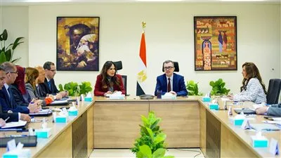 الإسكان والتخطيط يبحثان تسريع تنفيذ المشروعات القومية ضمن رؤية مصر 2030