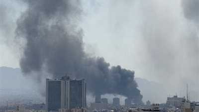 كيف تبحث الشركات عن بدائل لسلاسل الإمداد بعد اضطرابات الحرب الإيرانية؟ خبراء يجيبون