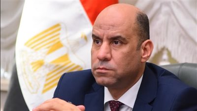 وزير العمل يعتمد 3 ملايين جنيه منحا لضحايا العمالة غير المنتظمة في ثلاث محافظات