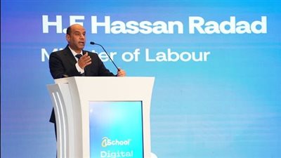 وزير العمل يطلق مشروعاً لتمكين الأطفال رقمياً بالتعاون مع 