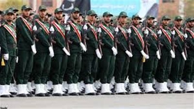 الحرس الثوري الإيراني يهدد: سنستهدف السفن غير المصرح لها بالعبور في مضيق هرمز