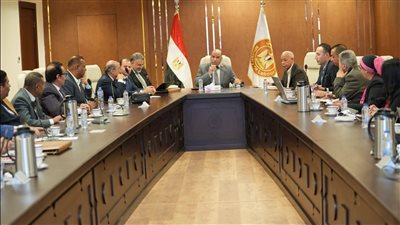 تشريعات جديدة للعمالة المنزلية والتقاعد على طاولة “الأعلى للتشاور الاجتماعي”