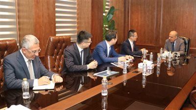 وزير الكهرباء يبحث مع هواوي تطوير الشبكة القومية وتكنولوجيا تخزين الطاقة.