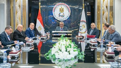 وزير الإنتاج الحربي يوجّه بضرورة توسيع التعاون الصناعي وتسريع وتيرة تنفيذ المشروعات 