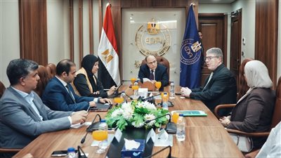 هيئة الدواء تبحث تعزيز التعاون مع مؤسسة الاعتماد الأمريكية لتطوير المنظومة الصيدلية