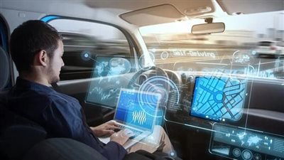 من الرحلات إلى المكالمات.. ماذا تعرف السيارة الكهربائية عن صاحبها؟