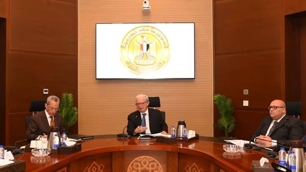 الحكومة تواصل تطوير