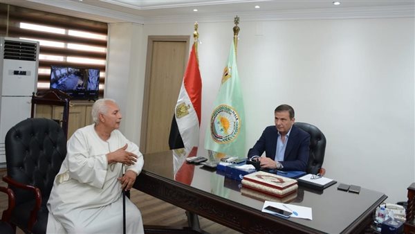 وزير الزراعة ونقيب
